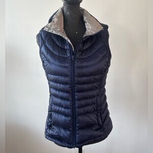 Bernardo Goose Down Puffer Vest Women's Small‎ Navy Blue Lightweight Warm